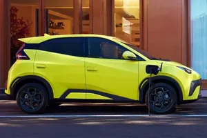 El BYD más barato y más esperado, se desvela la autonomía (y más detalles) del Dolphin Surf para Europa