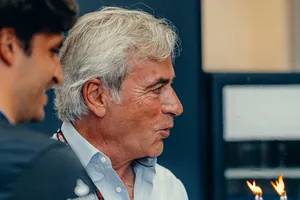 Carlos Sainz lanza una advertencia al presidente de la FIA