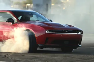 El sueño de los muscle car eléctricos se rompe, Dodge da por acabada la historia del Daytona R/T