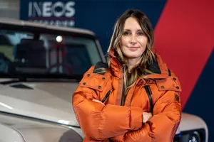 "La industria del automóvil está de rodillas", el duro mensaje que pone en mal lugar al coche eléctrico