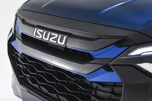 El nuevo Isuzu D-MAX eléctrico promete mucho pero un gran fallo (además del precio) lo deja fuera de juego
