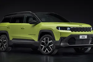 Nuevo Jeep Compass 2025, el SUV que no le teme al todoterreno estrena generación y una inédita variante eléctrica
