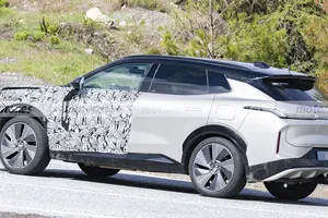 No solo quiere superarlo, el nuevo Lynk & Co 08 se obsesiona con descubrir qué hace imbatible al CR-V