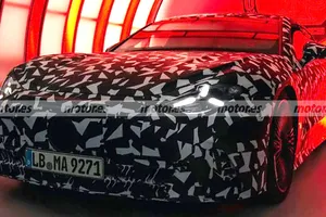 Mercedes destapa parte de su nuevo AMG GT Berlina, un monstruo eléctrico con un diseño que quita el aliento