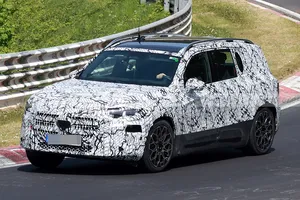 El nuevo Mercedes GLB 2027 se enfrenta a Nürburgring en unas pruebas vitales para el desarrollo