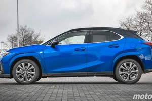 El SUV híbrido japonés con fiabilidad de Toyota y el lujo de Mercedes está en oferta con 4.800 € de descuento