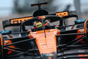 Oscar Piastri sigue siendo el líder en los únicos libres de Miami; gran ritmo de Carlos Sainz