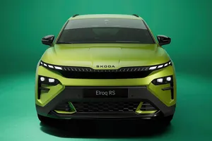 El Skoda Elroq más potente y exclusivo ya tiene precio, llega la variante RS con tracción 4x4 y gran autonomía