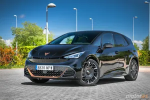 Prueba CUPRA Born VZ, ¿para qué pagar más por algo que no vas a necesitar?