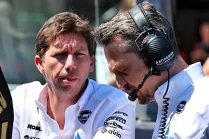 Williams explica por qué paró a Sainz contra su voluntad en Imola (y a Albon no)