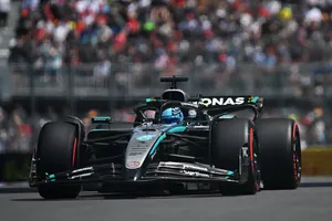 Russell repite pole en Montreal y Alonso mantiene viva la ilusión