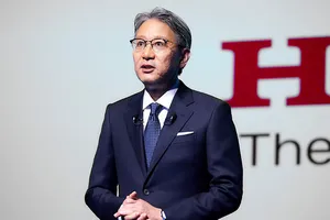 El CEO de Honda asegura que sus nuevos coches híbridos tendrán “el motor más eficiente del mundo”