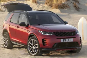 Así es la última gran actualización del Land Rover Discovery Sport 2026, el SUV que se resiste a irse