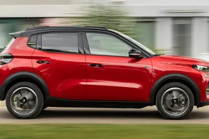 Por menos de 14.500 € y con opción ECO, este SUV es el coche barato que buscas, y no es chino, es europeo