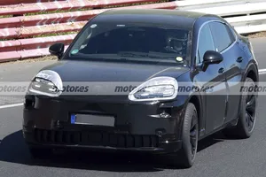Porsche vuelve a Nürburgring, el futuro Cayenne Coupé (eléctrico) será una bestia casi de ciencia ficción