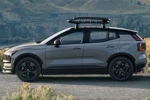 Llega el SUV mini de Volvo con aspecto de todoterreno, el EX30 Cross Country ya tiene precio