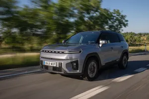 Probamos el nuevo KGM Torres EVX, el coche eléctrico que puedes pagar sin renunciar a casi nada