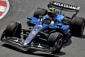 Sainz, abatido tras el enésimo golpe de mala suerte este año: "La historia de la temporada..."