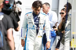 Sainz, sin coche y sin suerte en casa en el peor GP de Williams: "Me da rabia"
