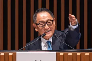 Akio Toyoda: "La única forma de cambiar a Toyota era enseñarles cómo me jugaba la vida en Nürburgring"