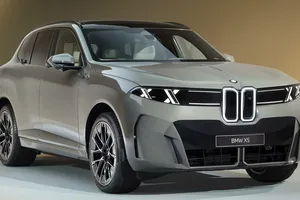 El nuevo BMW iX5 llega con 578 CV, 845 km de autonomía y hasta hidrógeno en la recámara