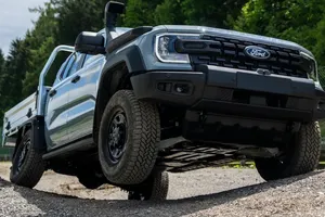 Ford encadena casi 800.000 coches llamados a revisión: la cifra no para de crecer