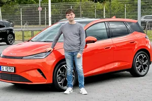 He conducido el BYD Dolphin G, el híbrido enchufable asequible que quiere destronar a los Renault Clio y Toyota Yaris