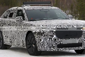 Jaguar Land Rover da un giro como el de Stellantis: su plataforma eléctrica acabará en el Range Rover y el Defender sin ser eléctrica