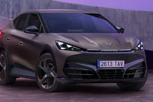 CUPRA refuerza el Tavascan en diseño, tecnología y mecánica, la nueva gama ya tiene precios