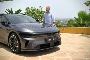 Audi, BMW y Mercedes deberían estar preocupadas por este nuevo coche eléctrico chino: ya lo he probado y sigo sorprendido