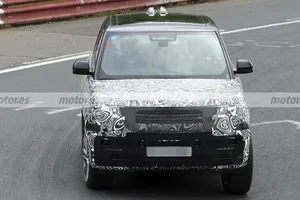 El Range Rover Facelift se deja ver en Nürburgring y con mejoras que van mucho más allá de la estética
