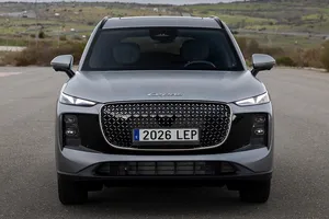 Las 5 claves del nuevo Lepas L8, más de 1.100 km con 279 CV y un precio que reta al Ford Kuga y MG HS