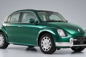 Esta marca china hizo un clon del Volkswagen Beetle pensado para mujeres, incluso un modo especial para 'esos días'
