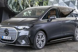 El Mercedes VLE estrena los acabados AMG que transforman este eléctrico de más de 700 km de autonomía
