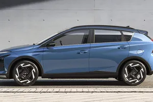Más barato que un SEAT Arona, con mejor maletero y 7.300 € de rebaja, este SUV es el chollo que esperabas