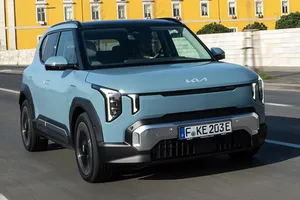 Con 3.200 € de rebaja, el KIA EV2 deja al BYD Atto 2 por encima en precio, y es europeo