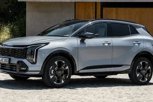 11.000 € menos, 7 años de garantía y etiqueta ECO, KIA planta cara a Omoda y MG con el nuevo Sportage híbrido