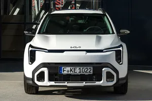 4.000 € menos, etiqueta ECO y superequipado, este KIA Stonic cuesta como un Dacia Duster y es el chollo que esperabas