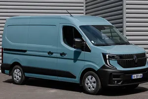 La Renault Master 2027 planta cara a las furgonetas chinas con una renovación que va mucho más allá de lo esperado