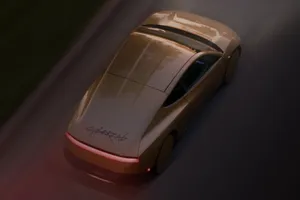 Un ex mánager de Tesla explota tras su experiencia con los robotaxis: “Trataba de no perder la cabeza de no poder dormir o comer”