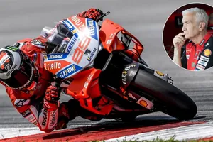 «Hicimos 27 versiones de una pieza, hay cosas que siguen en la moto»: Tardozzi y el legado de Lorenzo en Ducati