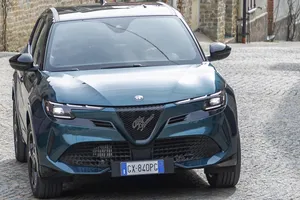 Alfa Romeo Junior: las cinco claves que han convertido al SUV italiano en el modelo más vendido de la marca con más de 60.000 pedidos