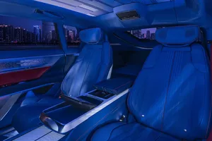 Los gadgets inútiles que invaden el coche moderno solo son la excusa perfecta para hacerte pagar de más