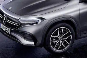 Su Mercedes EQA tenía prohibido dormir en el garaje por riesgo de incendio y un tribunal acaba de pasarle la factura a la marca