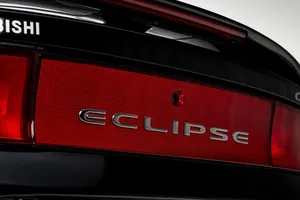 Este Eclipse sí podías mirarlo directamente: recordamos uno de los deportivos de Mitsubishi más queridos de los 90