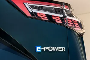 Nissan casi pulveriza la barrera de los 2.000 km con el Qashqai: se lleva un récord Guinness por delante