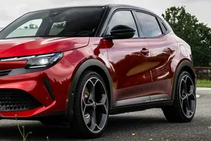 MG y Leapmotor compiten por precio, pero este Alfa Romeo juega otra carta: 5.700 € de rebaja y una dinámica difícil de igualar
