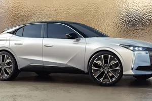 El BMW Serie 1 tiene un desafío francés: cuesta menos, ofrece más maletero y además lleva etiqueta ECO