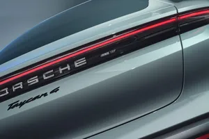 Porsche desmiente el fin del Taycan, pero admite que le está quitando peso a la gama