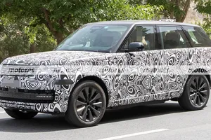 El nuevo Range Rover 2027 pierde camuflaje, la renovación del lujoso SUV británico al detalle en estas fotos espía